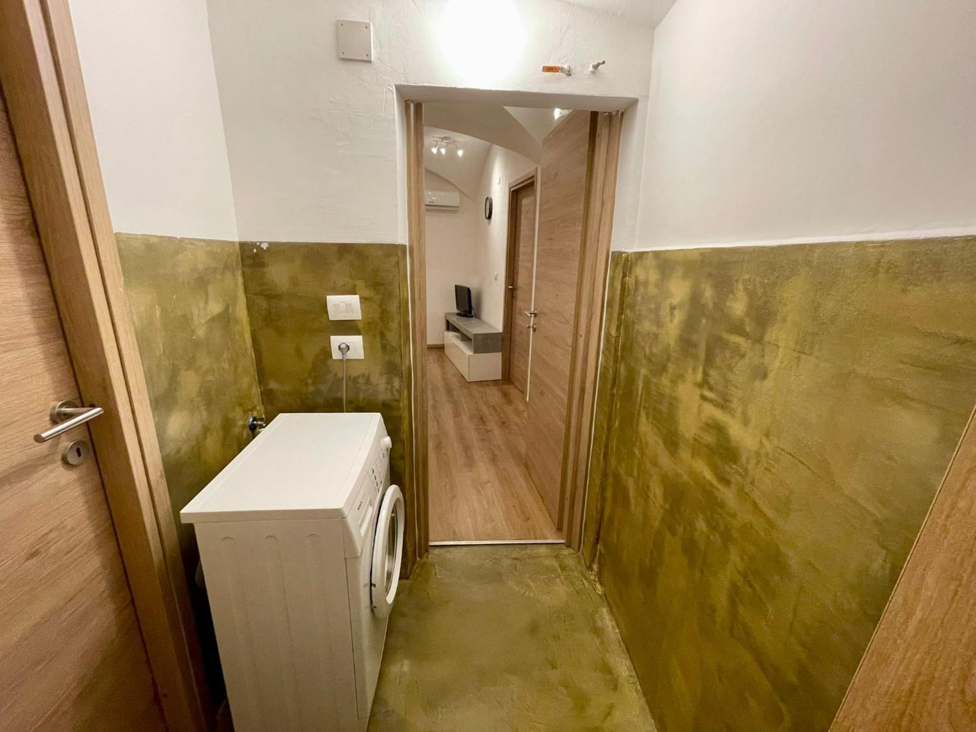 The First Luccoli Garibaldi Rolli Apartment Genoa Exterior photo